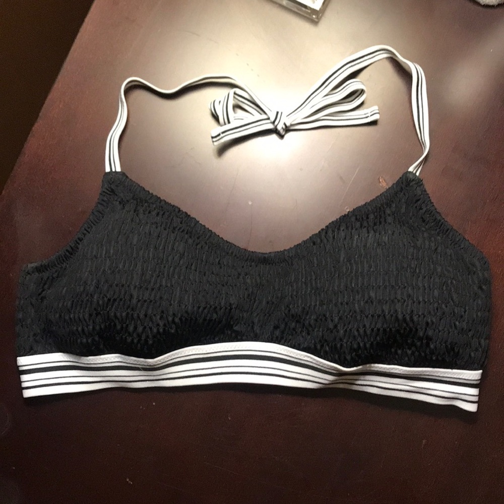 Never worn VS Bikini top